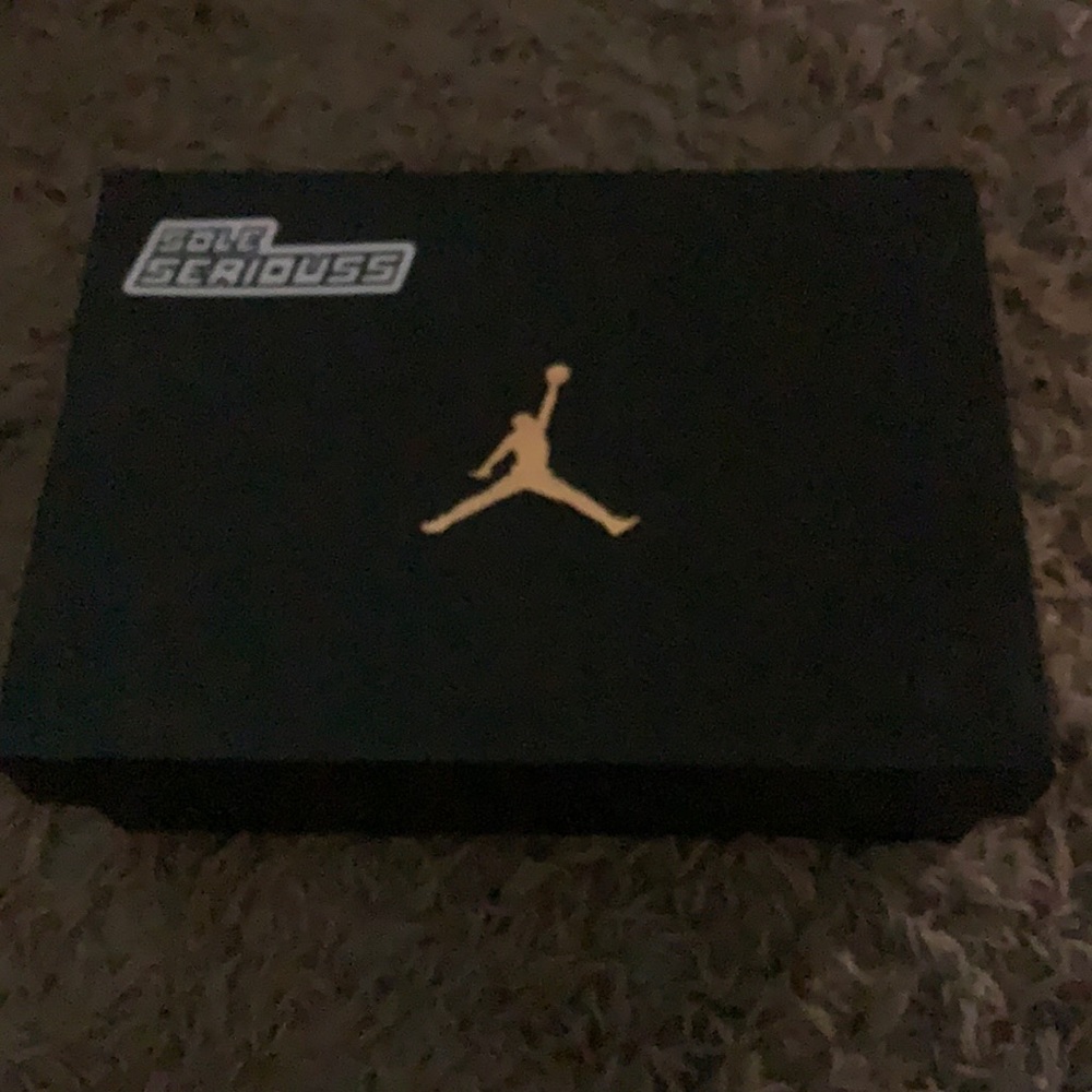 Air Jordan 1 Mid Gym Red (GS)